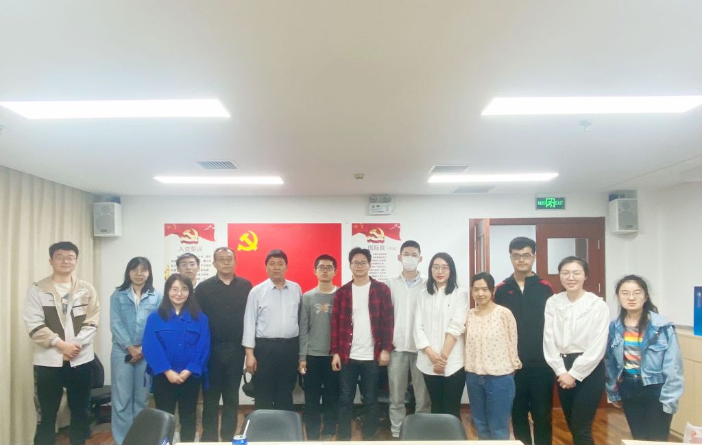 365英国上市公司