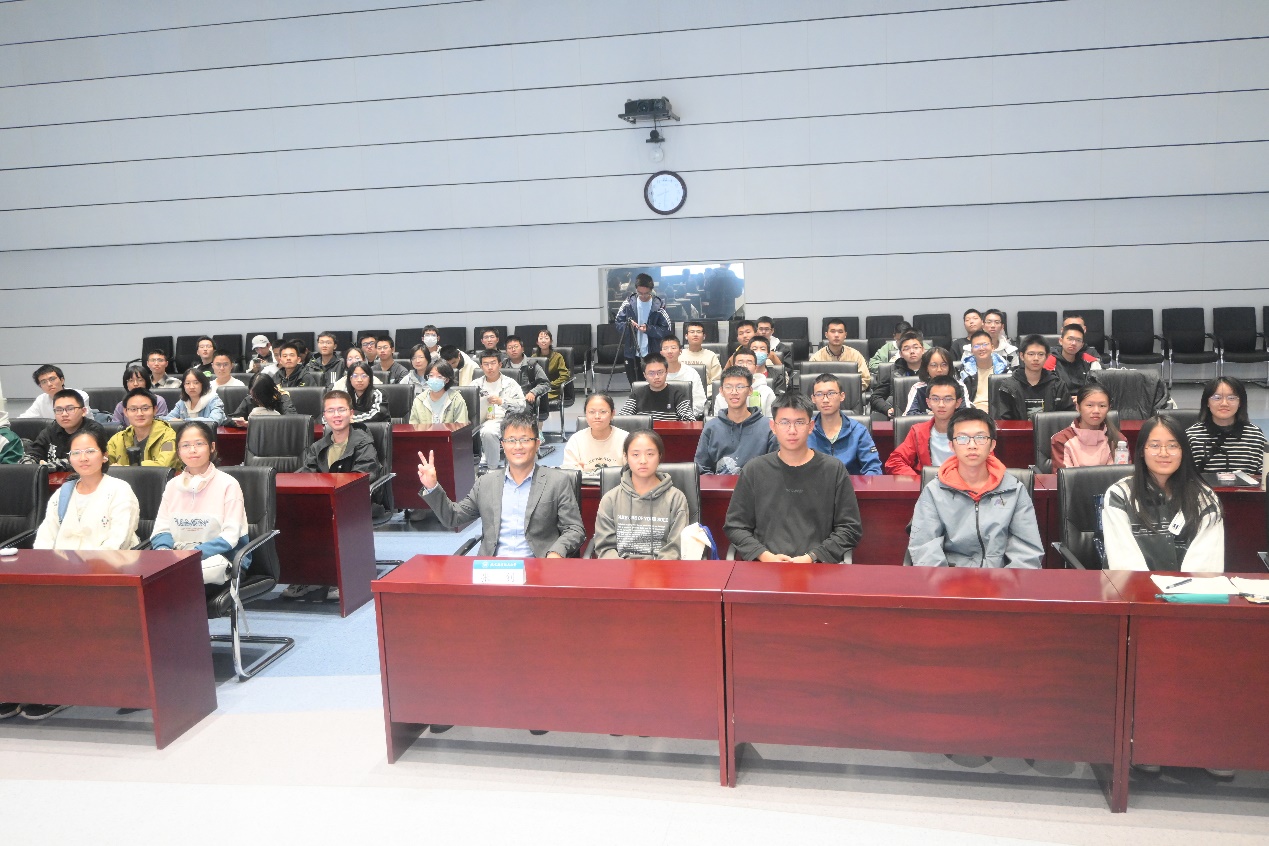 365英国上市公司