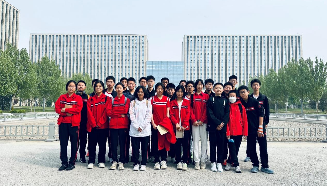 365英国上市公司