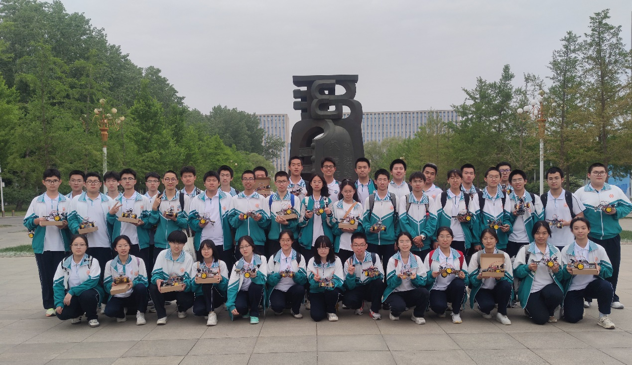 365英国上市公司