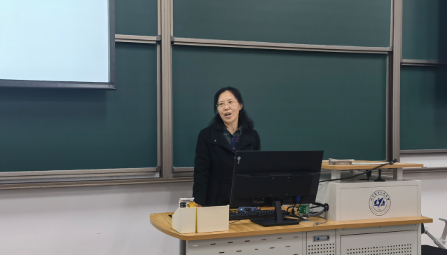 365英国上市公司