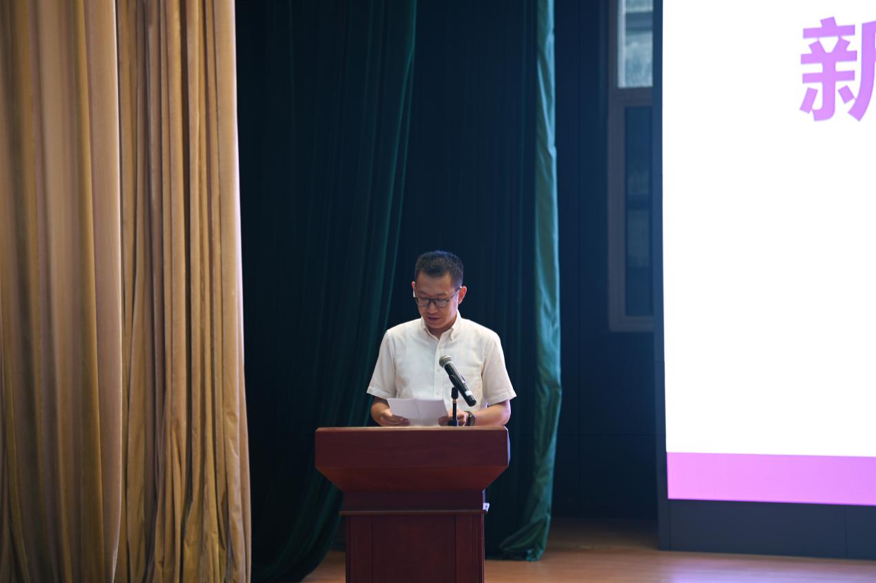 365英国上市公司