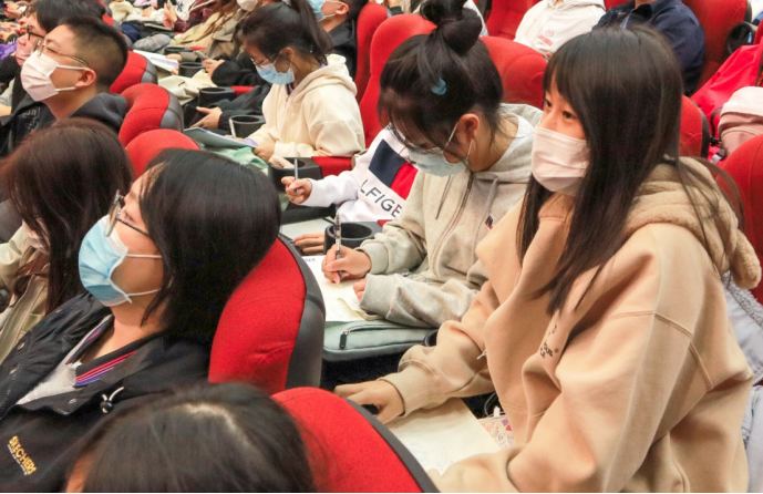 365英国上市公司