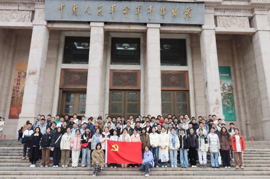 365英国上市公司