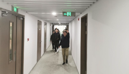 365英国上市公司