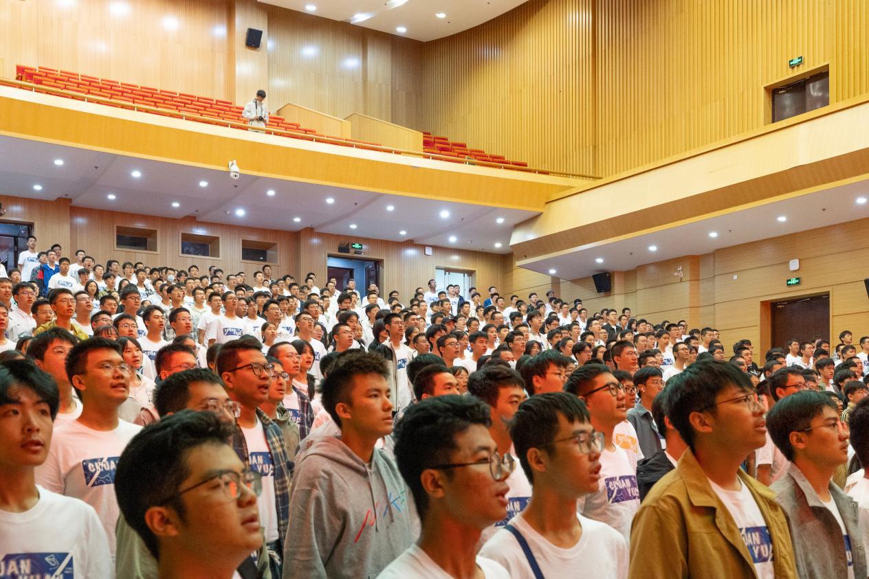 365英国上市公司