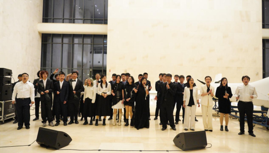 365英国上市公司