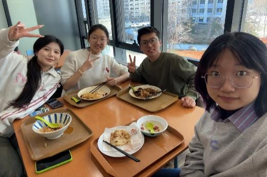 365英国上市公司