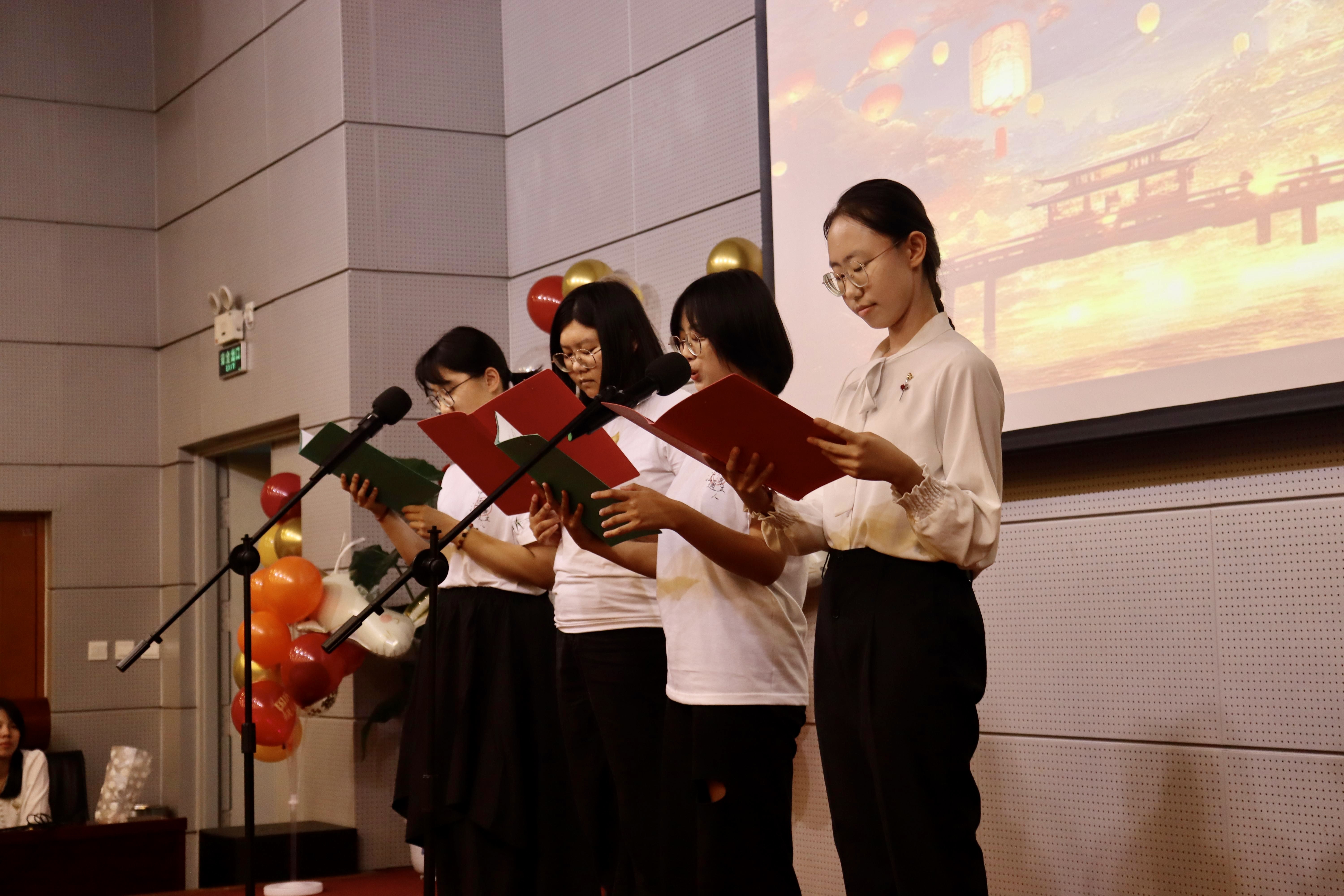 365英国上市公司