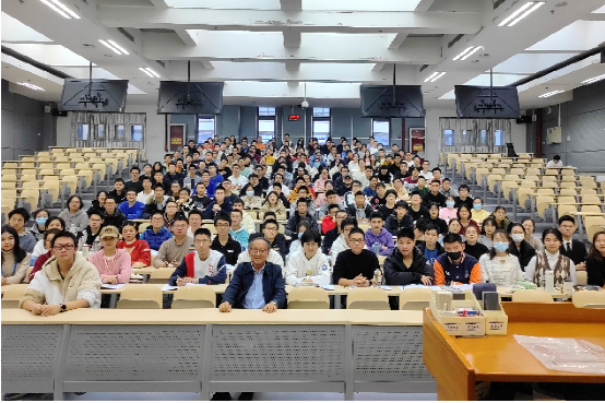 365英国上市公司