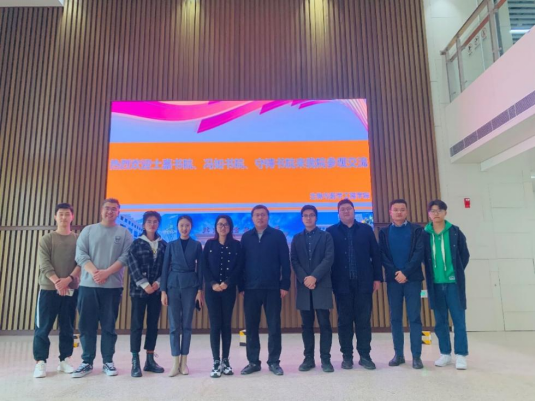 365英国上市公司