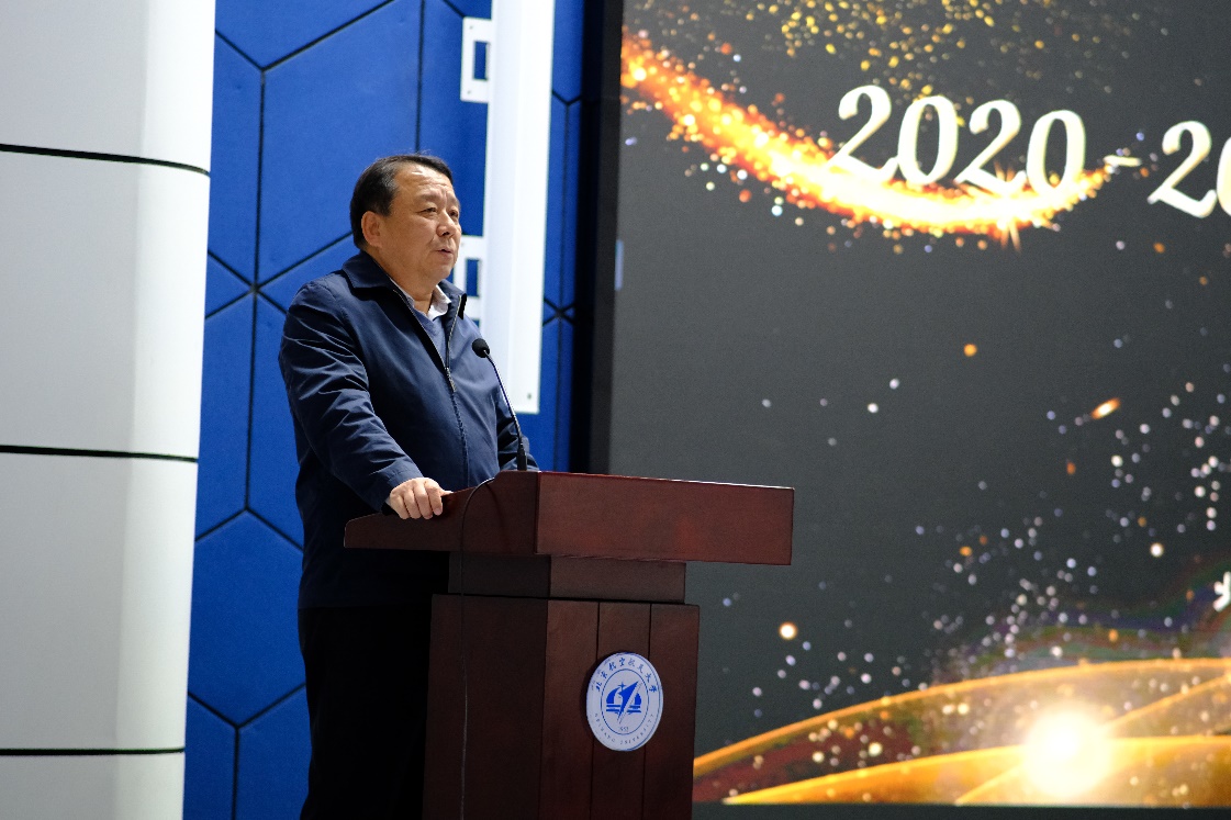 365英国上市公司