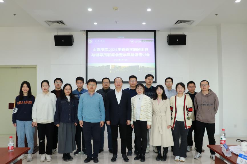 365英国上市公司