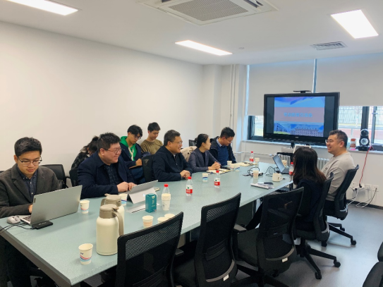 365英国上市公司