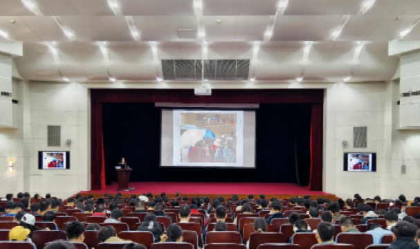 365英国上市公司