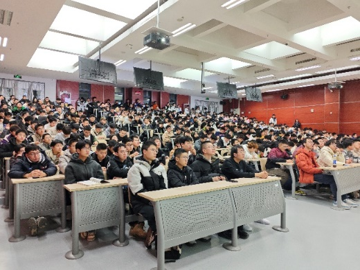 365英国上市公司