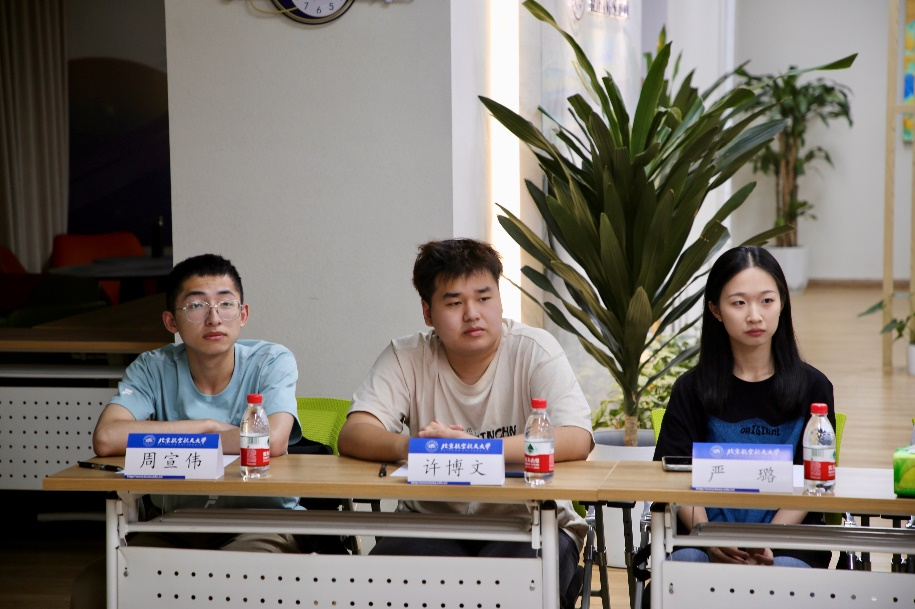 365英国上市公司