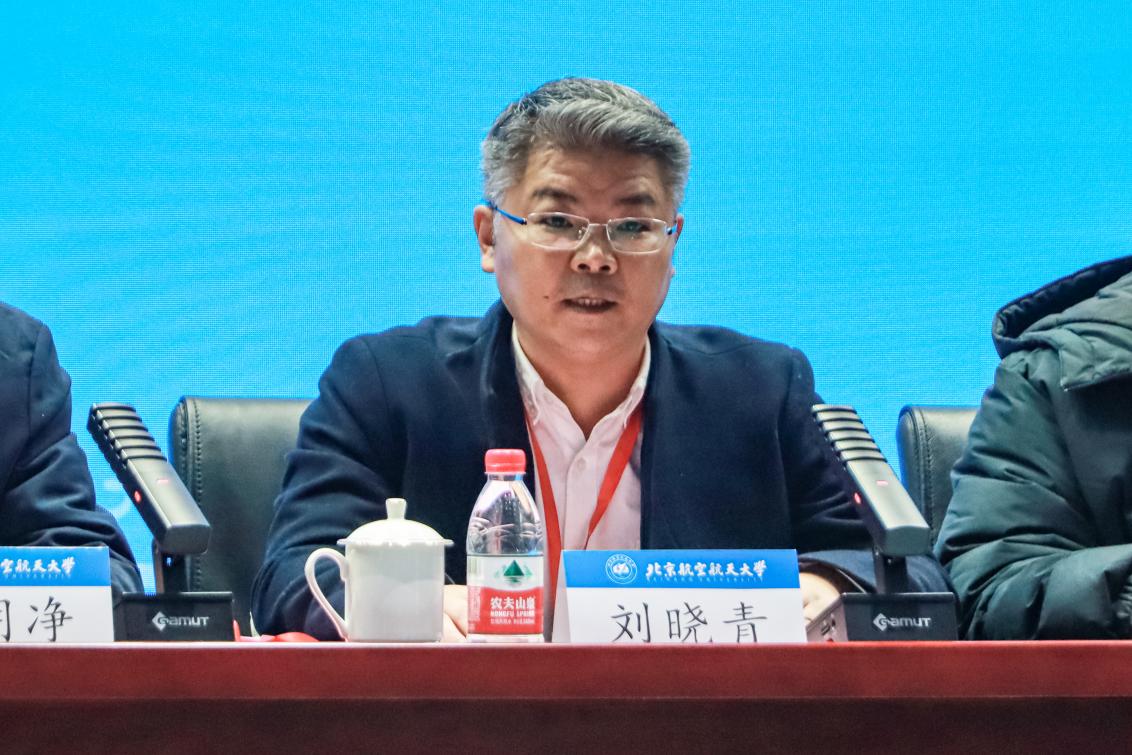 365英国上市公司