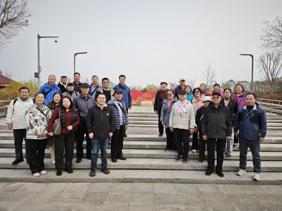 365英国上市公司