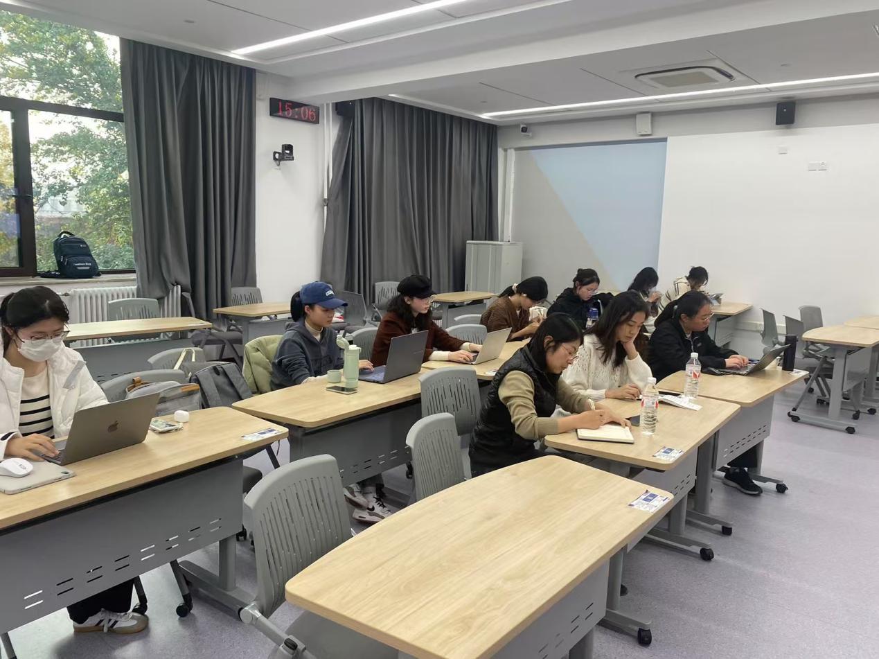 365英国上市公司