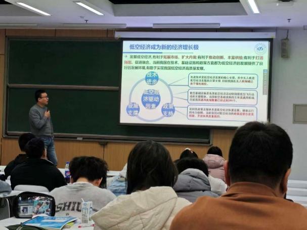 365英国上市公司