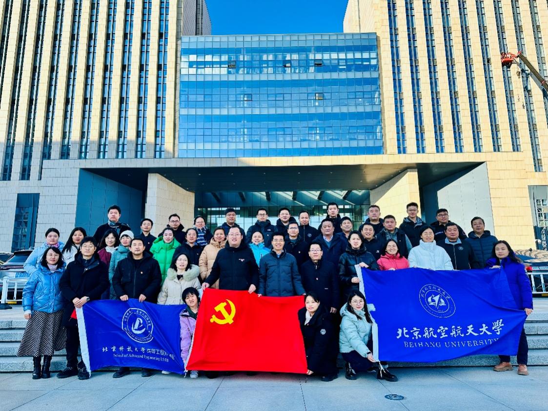 365英国上市公司