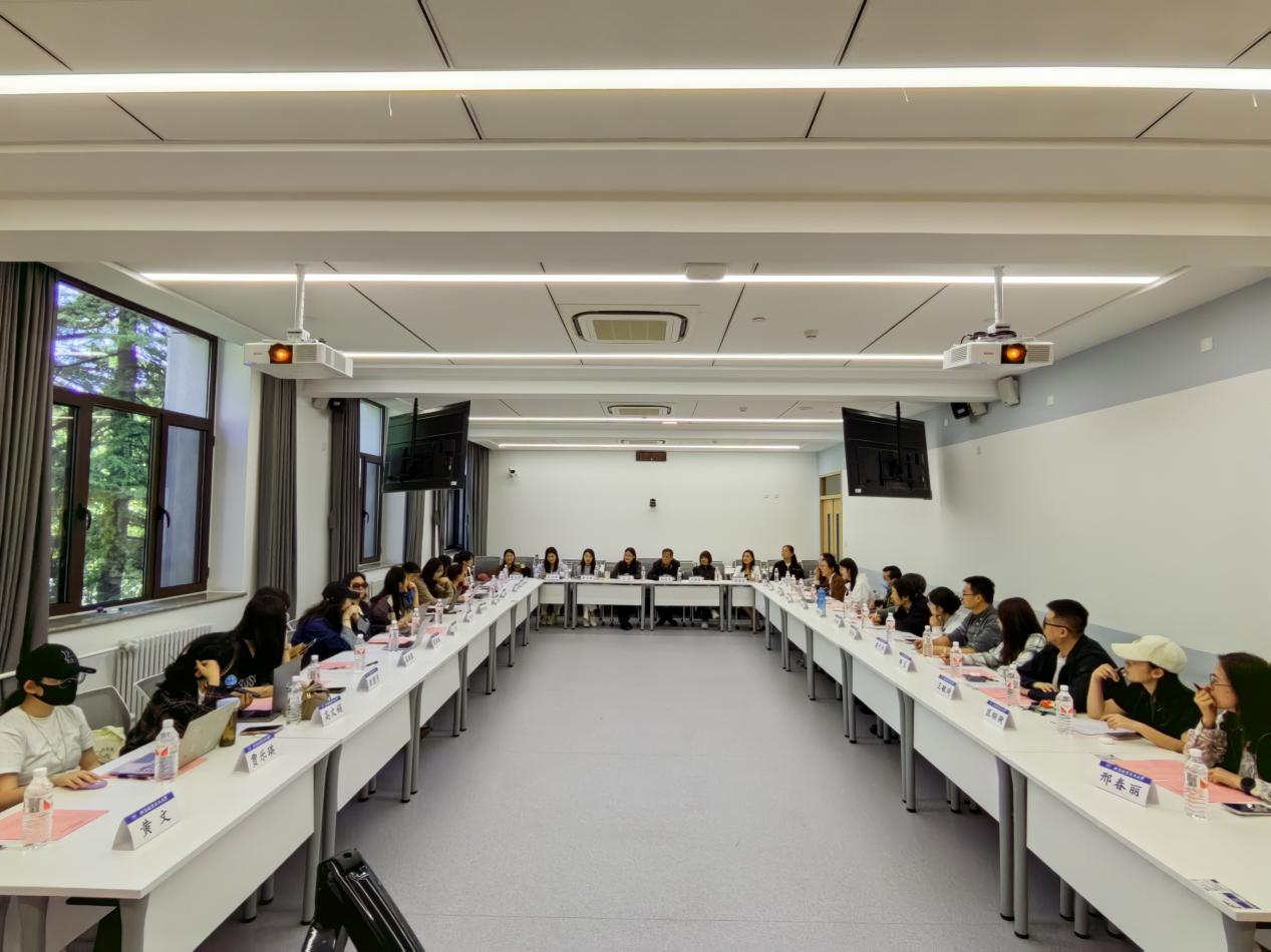 365英国上市公司