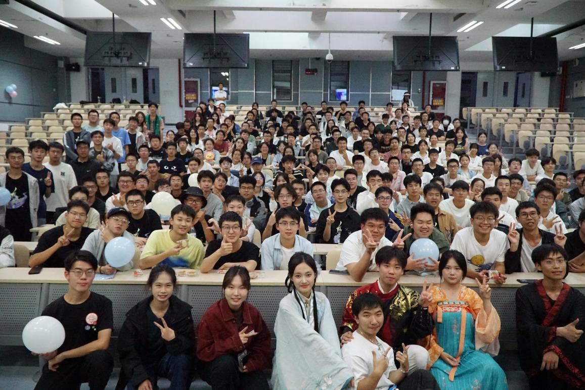 365英国上市公司