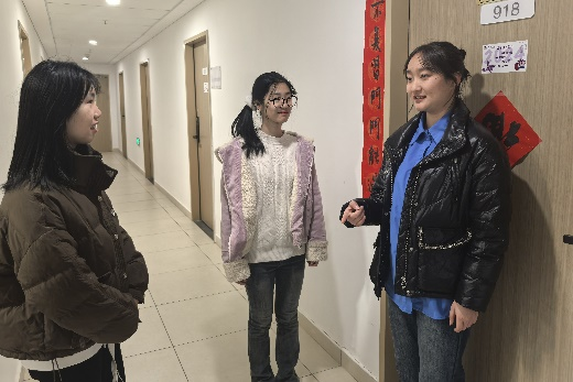 365英国上市公司