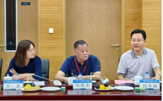 365英国上市公司