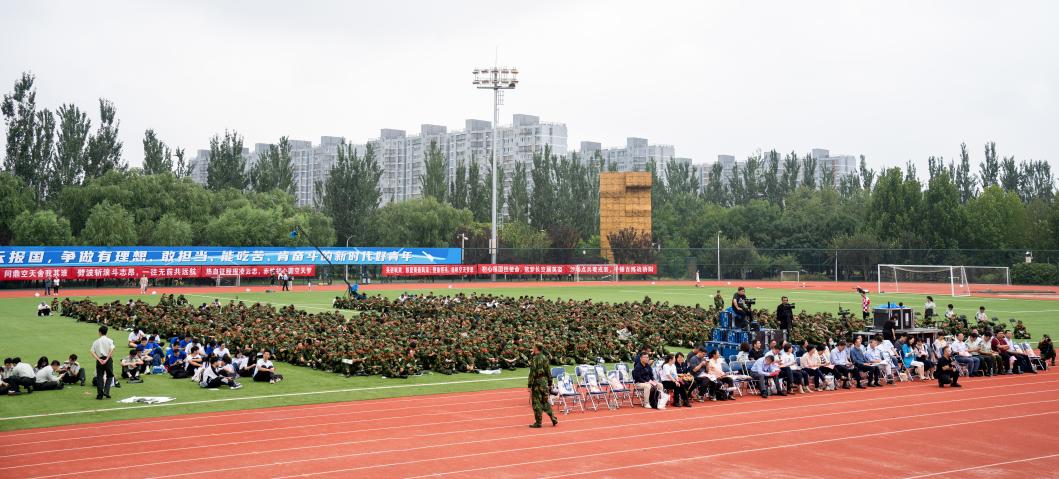 365英国上市公司