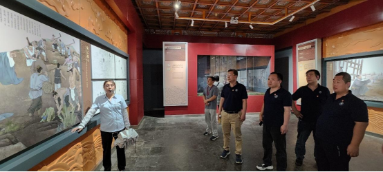 365英国上市公司