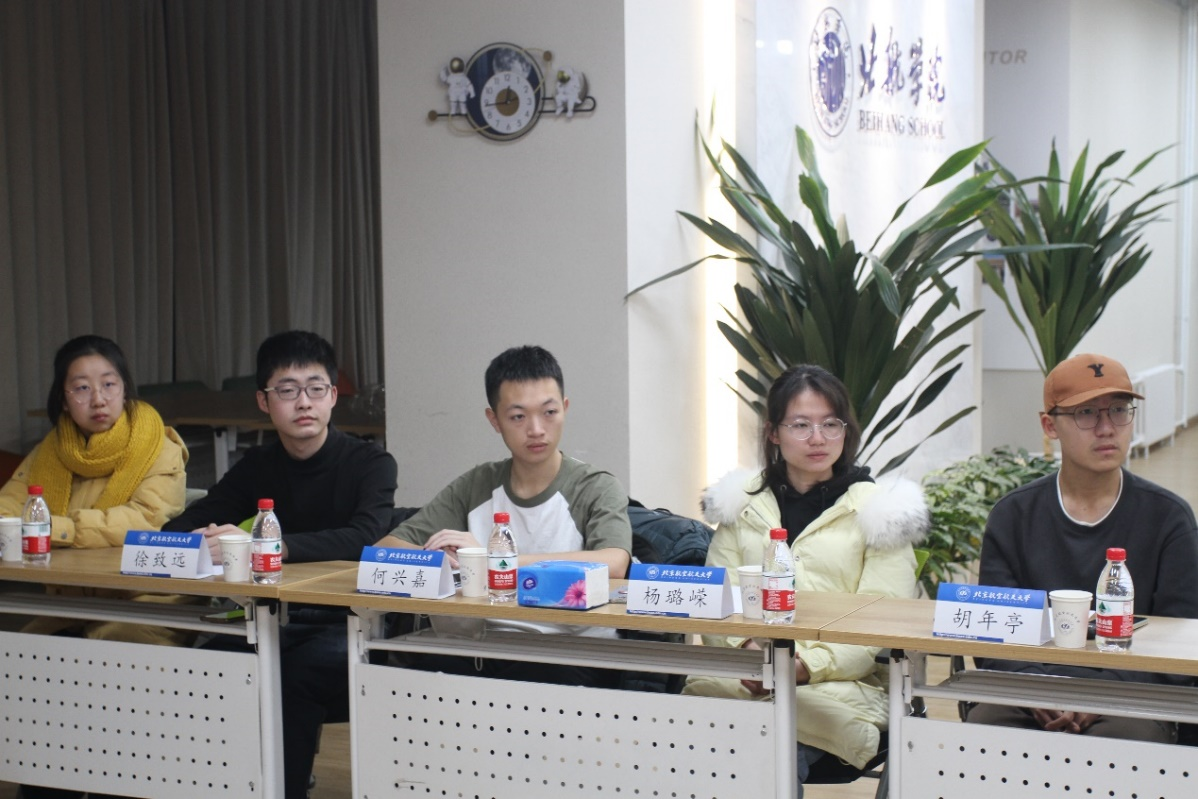 365英国上市公司