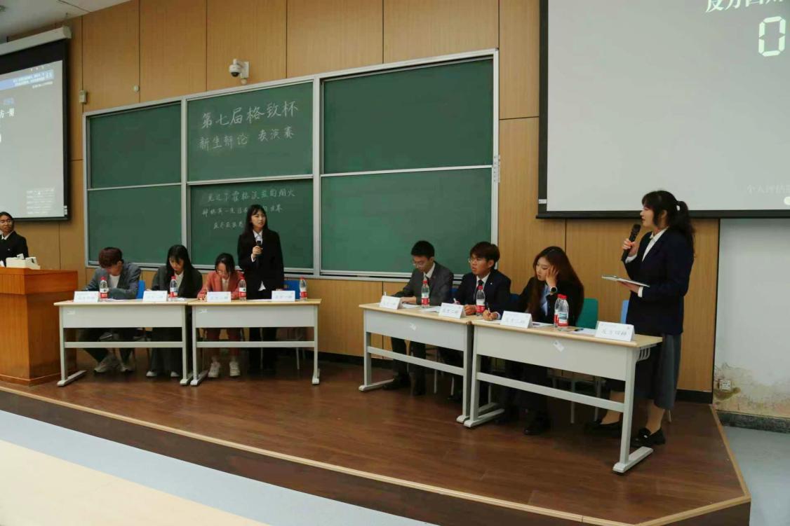 365英国上市公司