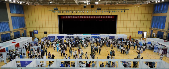 365英国上市公司