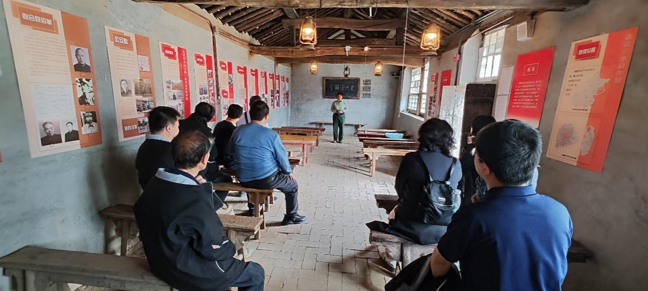 365英国上市公司