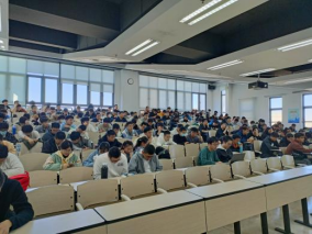 365英国上市公司