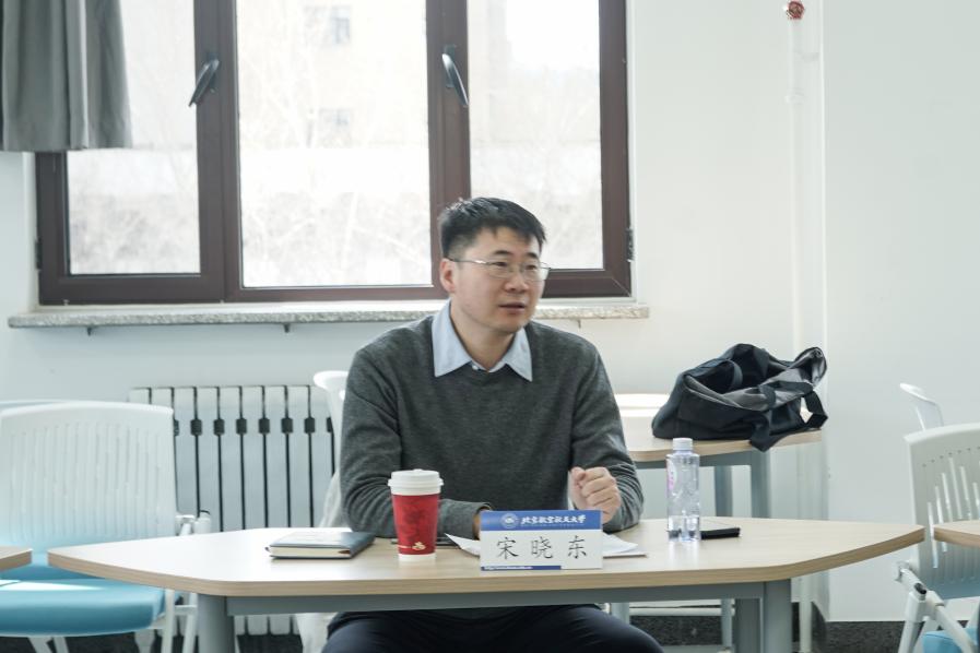 365英国上市公司