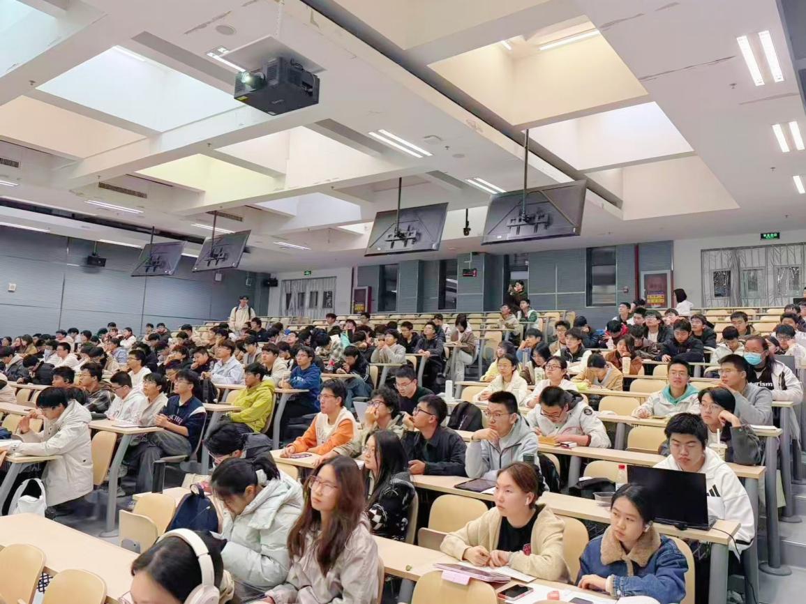 365英国上市公司