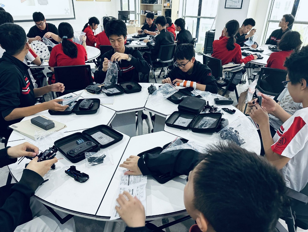 365英国上市公司