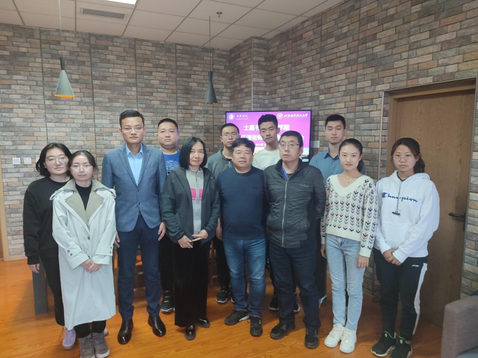 365英国上市公司