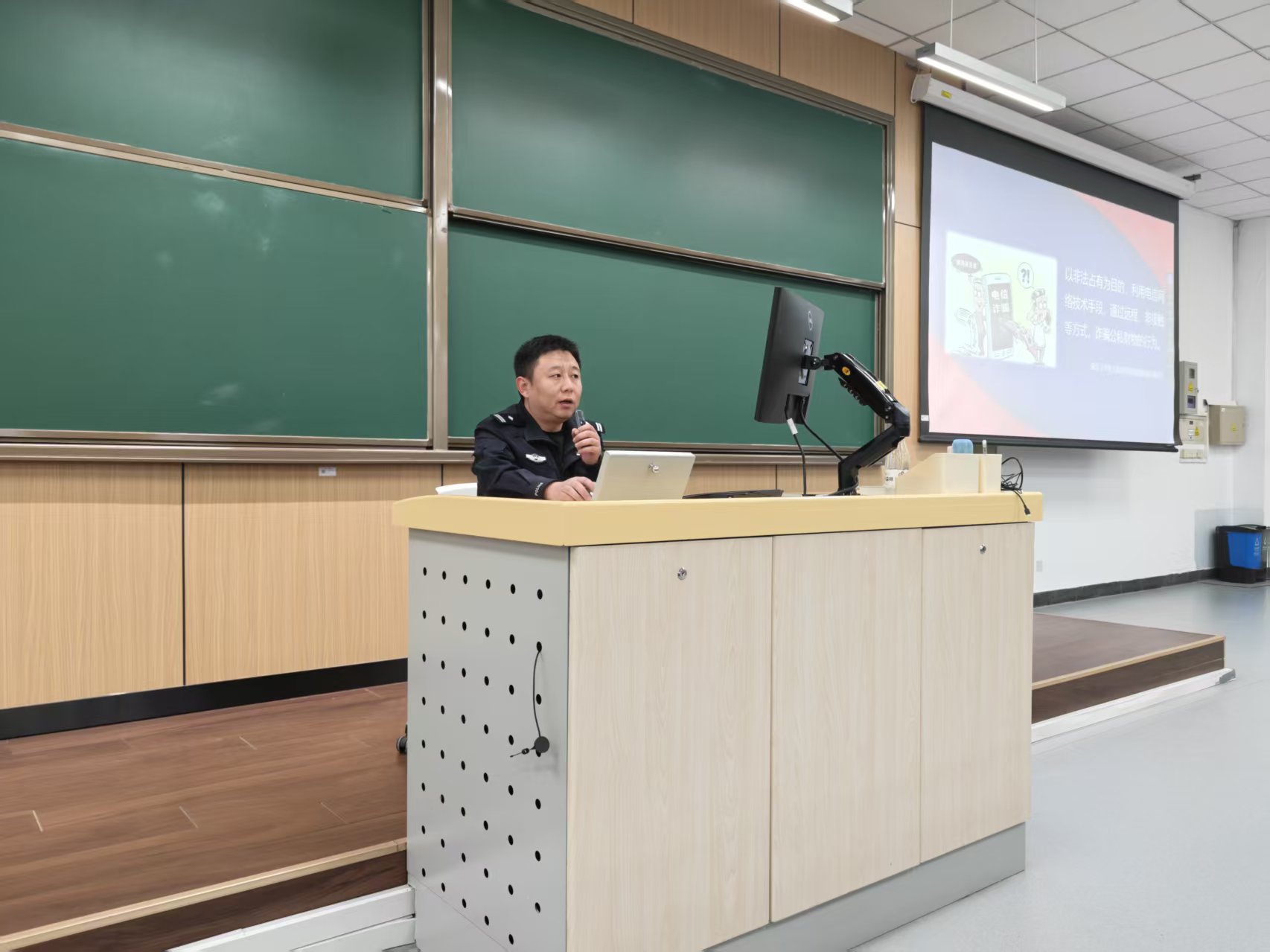 365英国上市公司