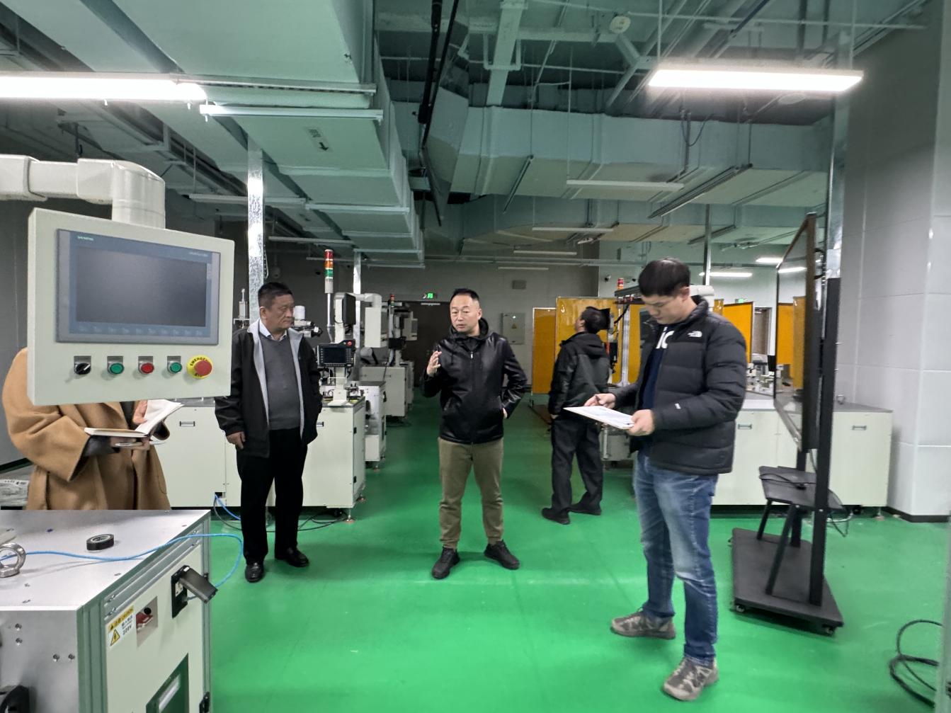 365英国上市公司