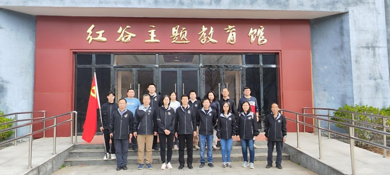 365英国上市公司