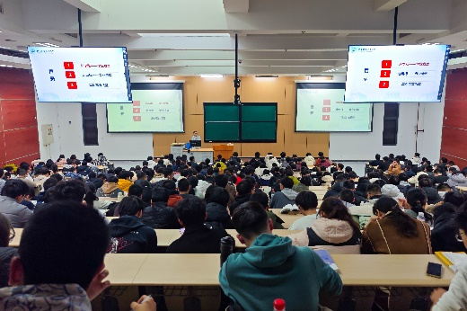 365英国上市公司