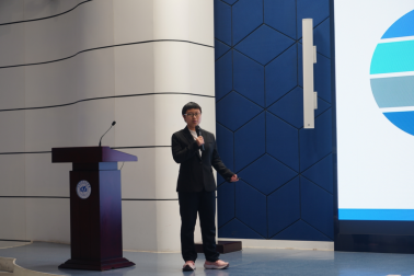 365英国上市公司