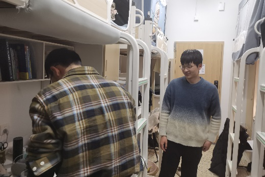 365英国上市公司