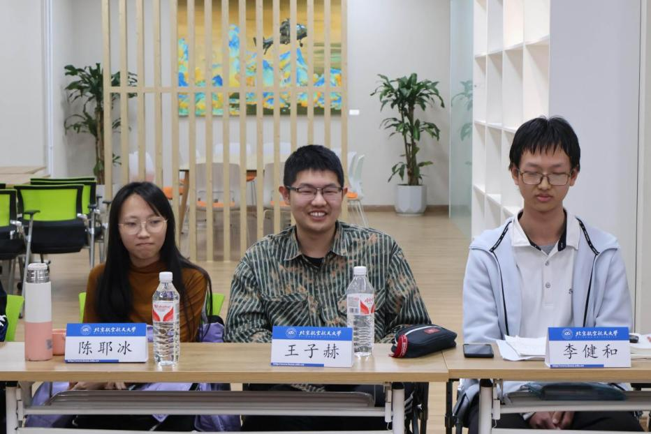 365英国上市公司