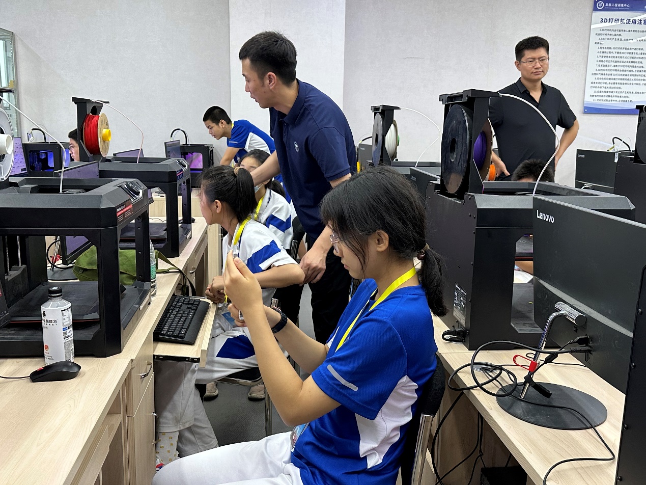 365英国上市公司