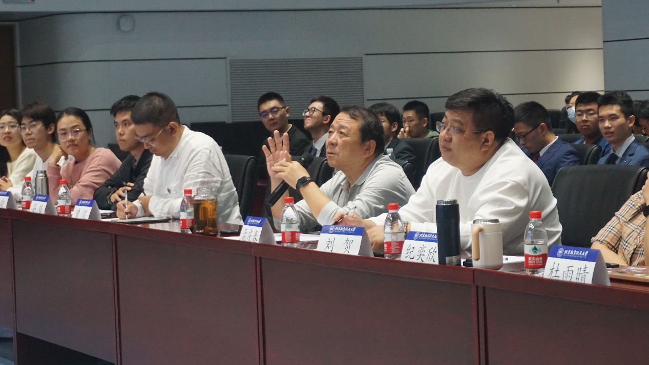 365英国上市公司